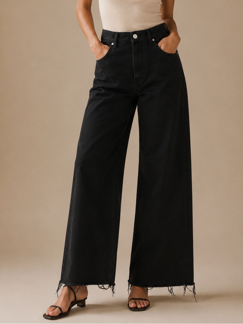 TMR Jeans Black Cropped Wide Leg Raw Hem Jeans Women's Size 30 Modern Denim